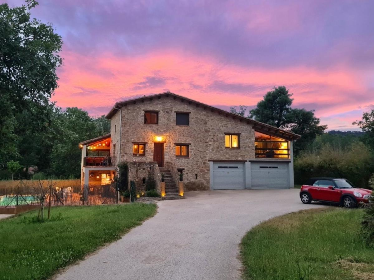 Mieres  Harveys Homestay - Adults Only מראה חיצוני תמונה