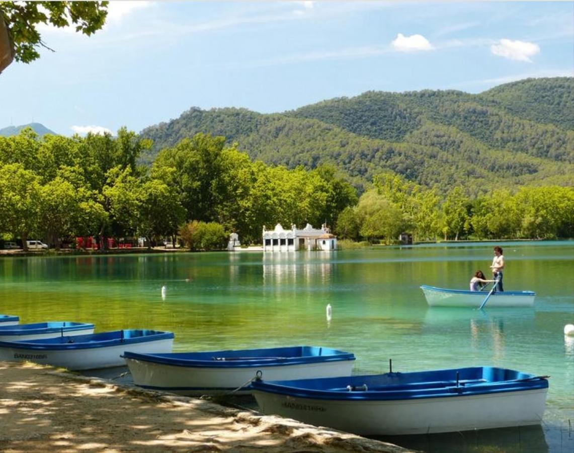 Mieres  Harveys Homestay - Adults Only מראה חיצוני תמונה