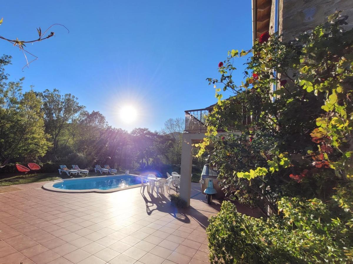 Mieres  Harveys Homestay - Adults Only מראה חיצוני תמונה