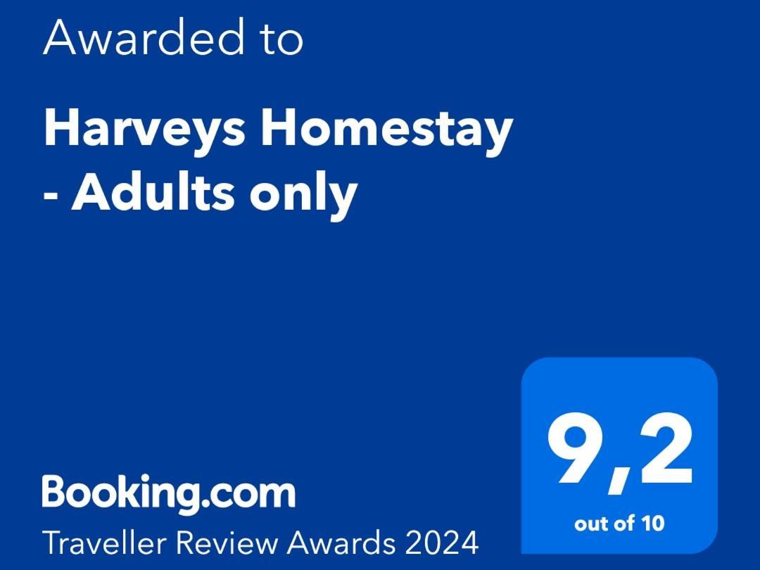Mieres  Harveys Homestay - Adults Only מראה חיצוני תמונה